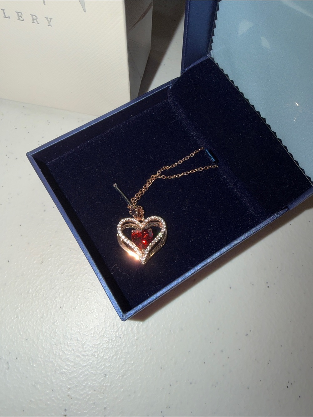 #531. Heart necklace - Picture 2 of 7